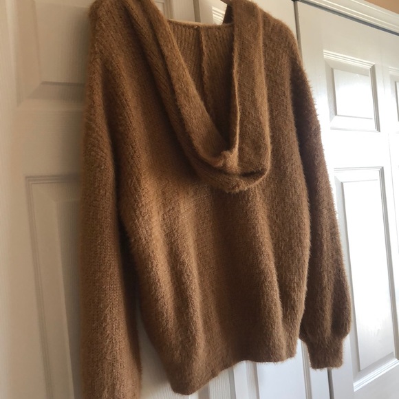 F21 Hooded Sweater - Picture 2 of 4